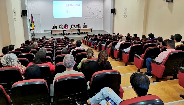 Reunión Universidad de Huelva grado medicina