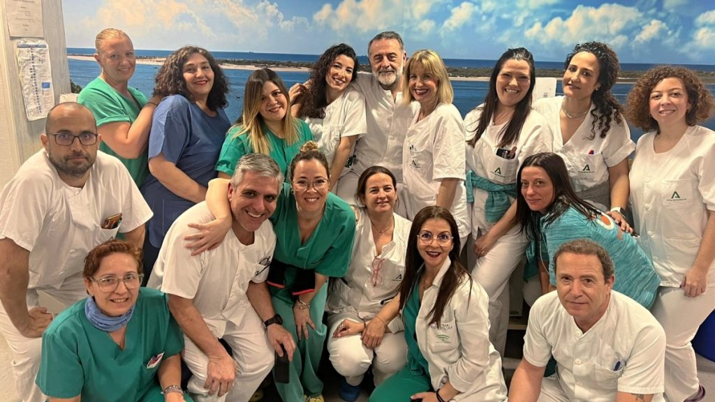 equipo UCI Coronaria Hospital Juan Ramón Jiménez