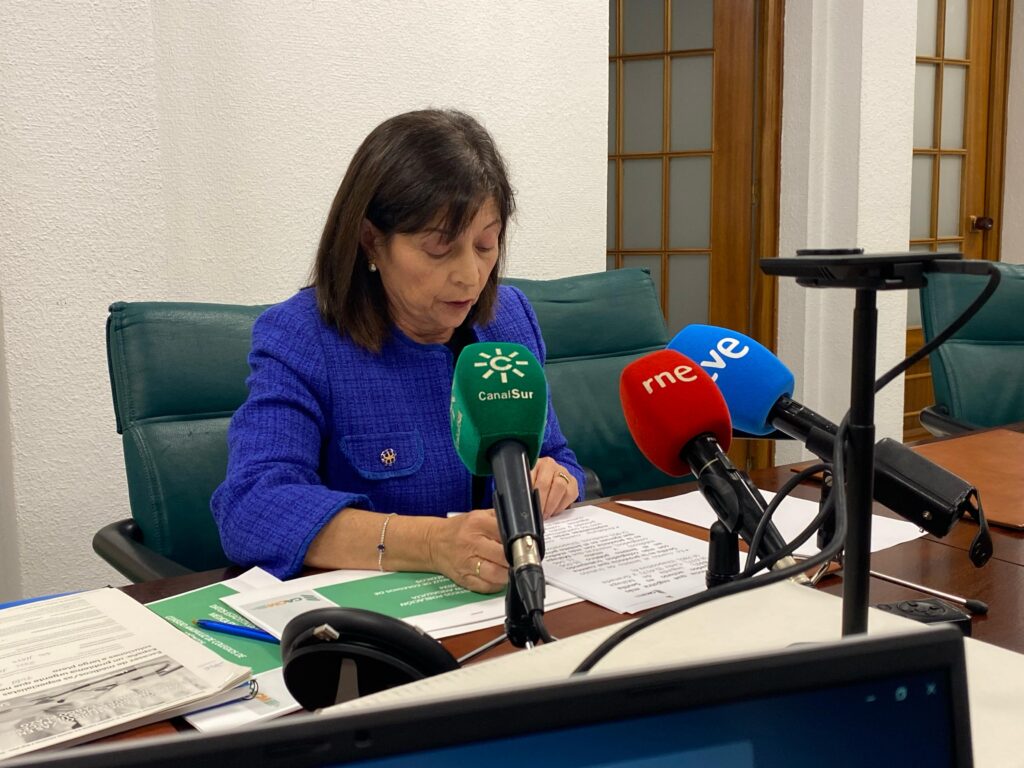 RUEDA PRENSA DEMOGRAFÍA HUELVA MÉDICA