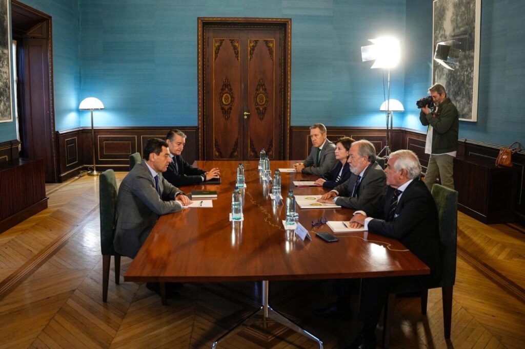 Reunión CACM con presidente Junta de Andalucia