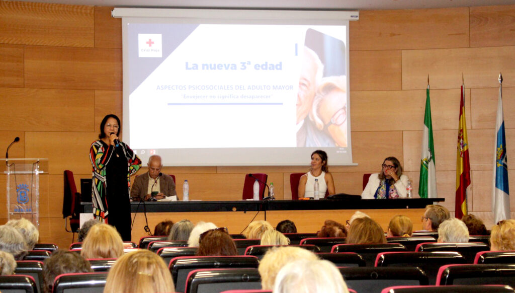 MESA REDONDA TERCERA EDAD